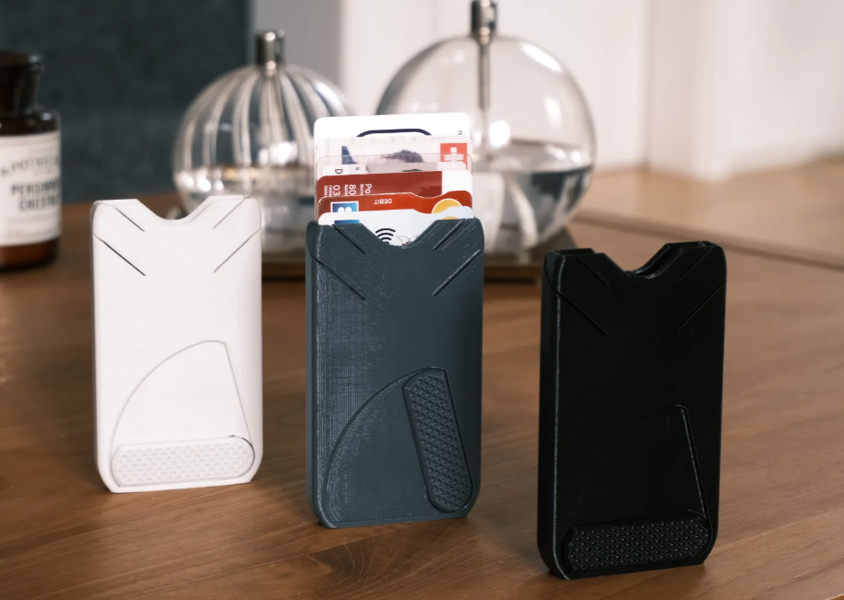 Card Holder — 3D printed by Moon Studio 3D